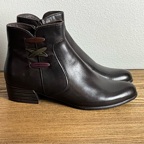 Canal Grande Beate Brown Leather Ankle Boot, New in Box - Picture 2 of 7